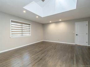 11 Maple Street, Glenwood Landing NY 11547