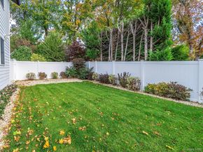 11 Maple Street, Glenwood Landing NY 11547