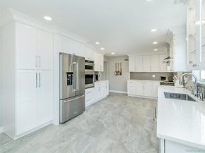 11 Maple Street, Glenwood Landing NY 11547