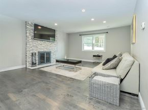 11 Maple Street, Glenwood Landing NY 11547