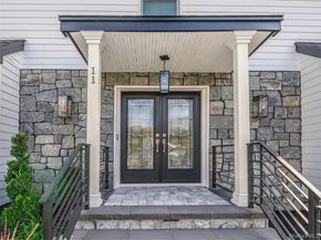 11 Maple Street, Glenwood Landing NY 11547