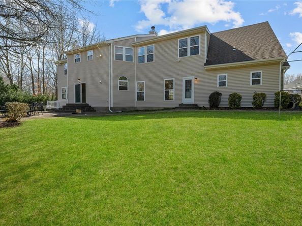 23 Varsity Boulevard, East Setauket NY 11733