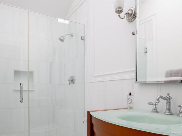 3 Clay Pit Road, Remsenburg NY 11960