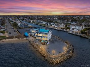 505 East Drive, Copiague NY 11726