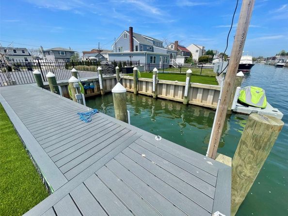 505 East Drive, Copiague NY 11726