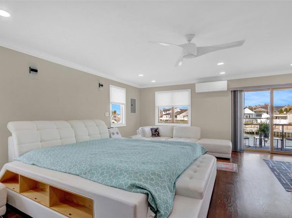 505 East Drive, Copiague NY 11726
