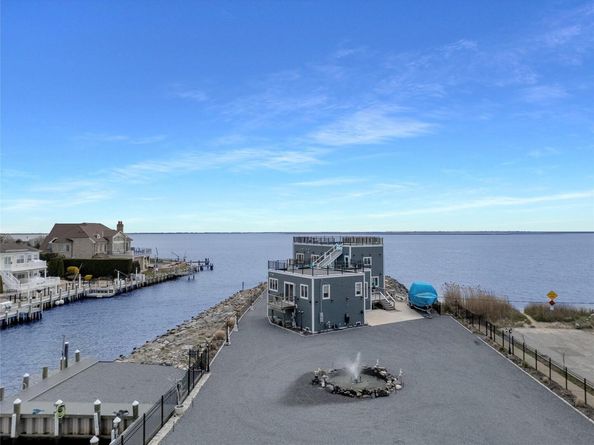 505 East Drive, Copiague NY 11726