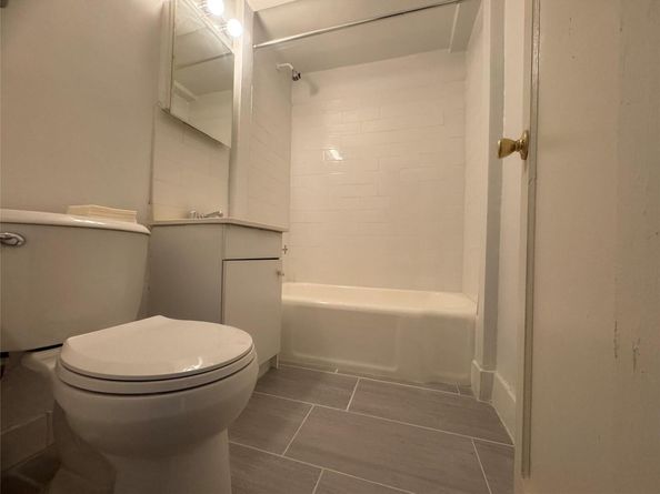 99-21 67th Rd 7K, Forest Hills NY 11375