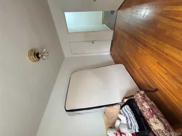 740 E 232 Street TB, Bronx NY 10466