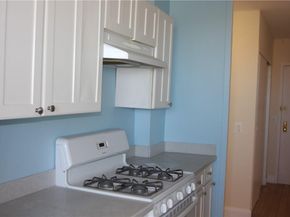 880 Boynton Avenue 18A, Bronx NY 10473