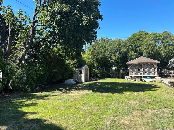 94 Mallard Road, Levittown NY 11756