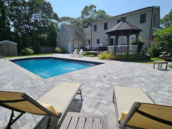 2 Bridle Path, Westhampton Beach NY 11978