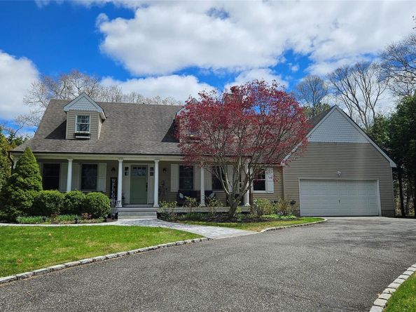 2 Bridle Path, Westhampton Beach NY 11978