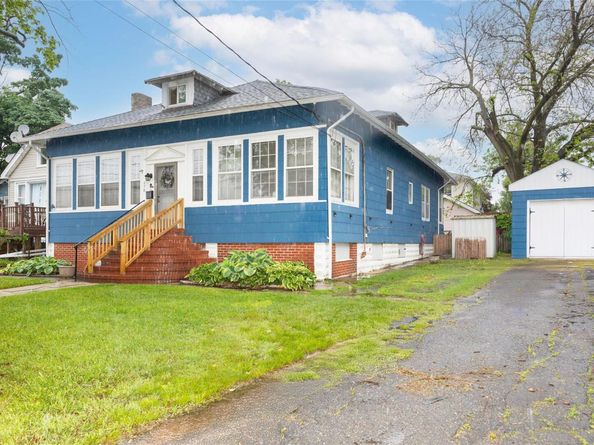 690 Minnieford Avenue, Bronx NY 10464