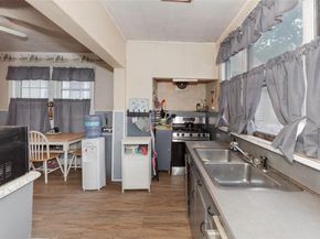 690 Minnieford Avenue, Bronx NY 10464