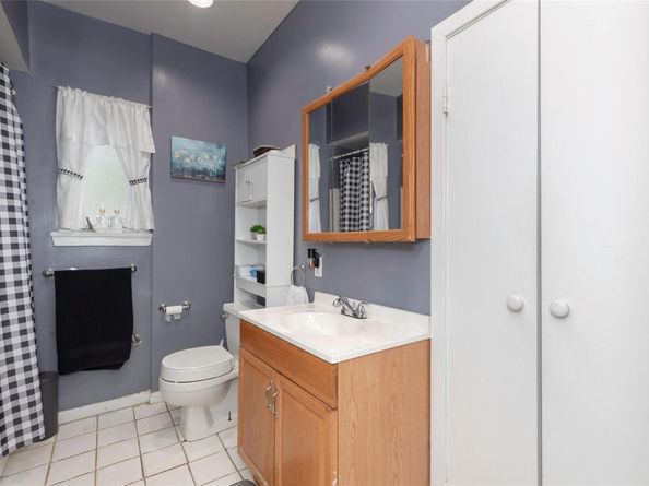 690 Minnieford Avenue, Bronx NY 10464