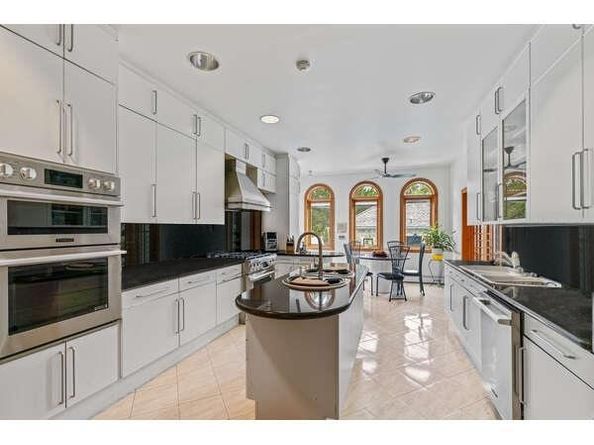 6 Summit Place, Malba NY 11357