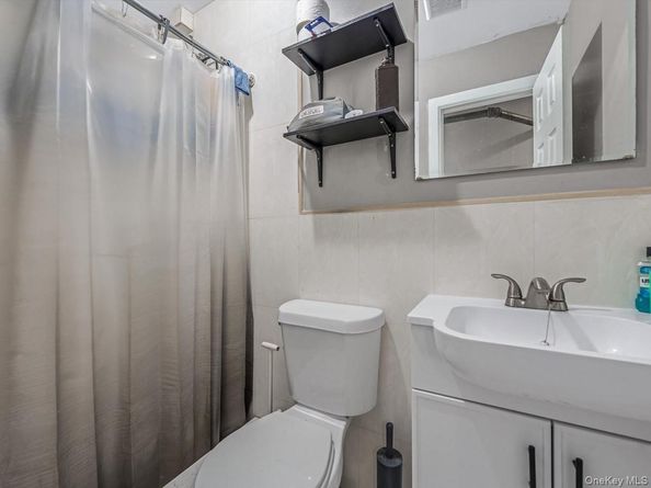 17209 Sayres Avenue 000000000000000000, Jamaica NY 11433