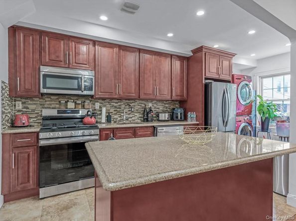 17209 Sayres Avenue 000000000000000000, Jamaica NY 11433