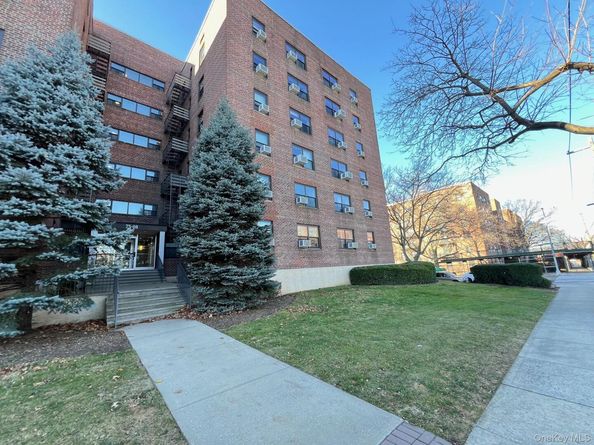 75-08 Bell Boulevard 2J, Bayside NY 11364