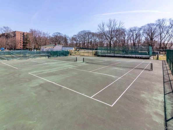 75-08 Bell Boulevard 2J, Bayside NY 11364