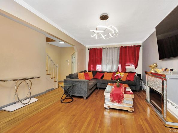 3152 Randall Avenue, Bronx NY 10465