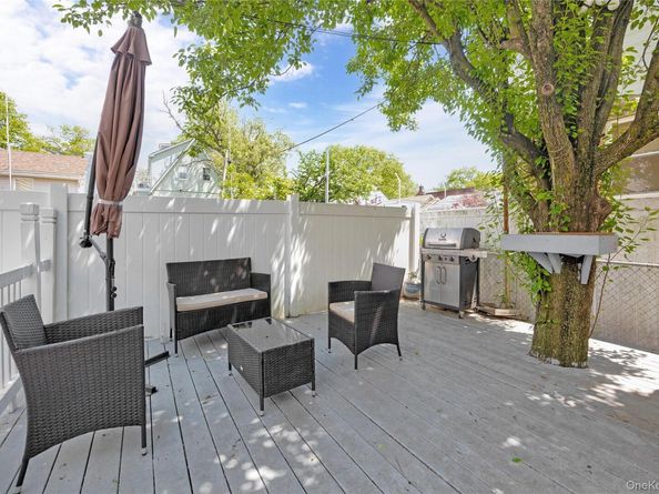 3152 Randall Avenue, Bronx NY 10465