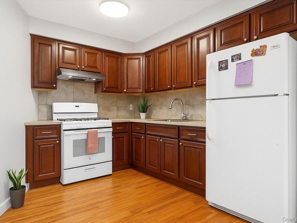 2567 W 15th Street, Brooklyn NY 11214