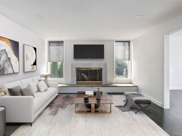 14 Shorecliff Place, Great Neck NY 11023