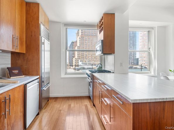 88 Greenwich Street 923, New York (Manhattan) NY 10006