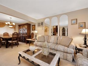 21 Lee Drive, Farmingdale NY 11735