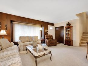 21 Lee Drive, Farmingdale NY 11735