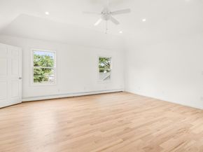 8 Maple Street, Glenwood Landing NY 11547