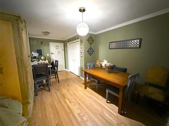 54-40 Little Neck Parkway 2K, Little Neck NY 11362