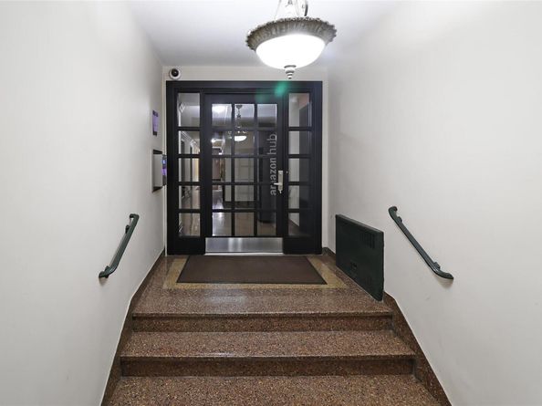 2105 Wallace Avenue 4A, Bronx NY 10462