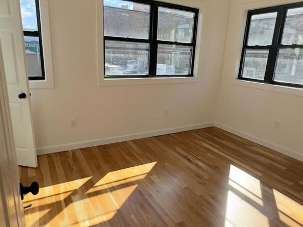 32 Radde Place, Brooklyn NY 11233