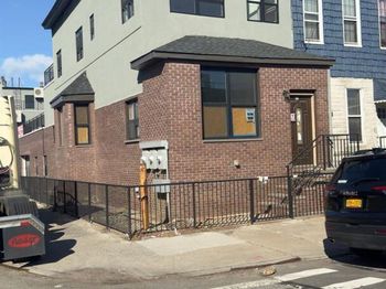 32 Radde Place