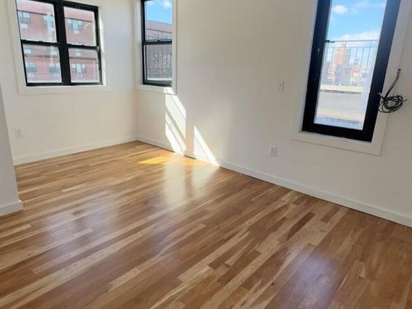 32 Radde Place, Brooklyn NY 11233