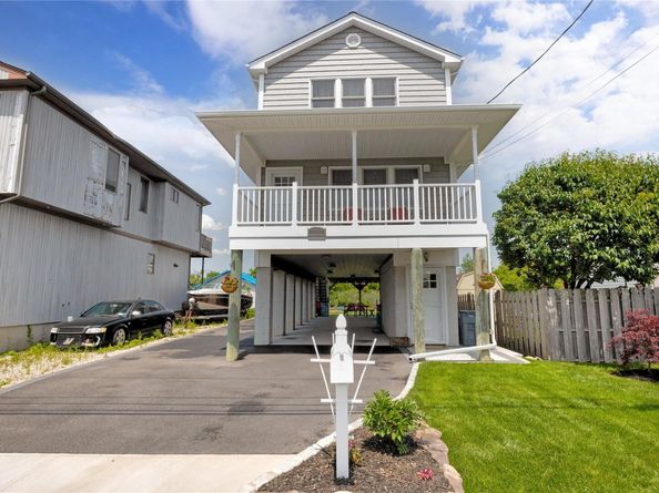 3717 Somerset Drive, Seaford NY 11783