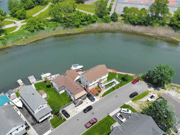 3717 Somerset Drive, Seaford NY 11783