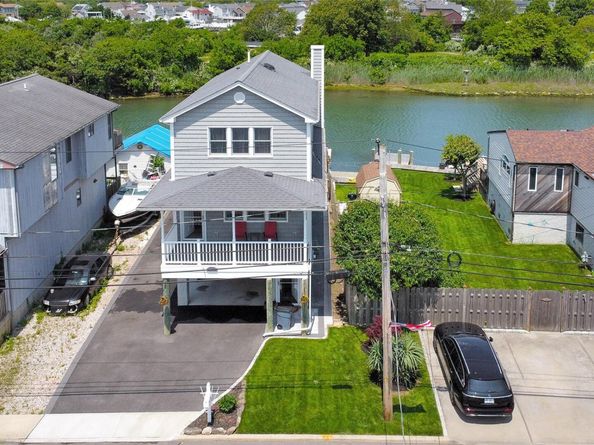 3717 Somerset Drive, Seaford NY 11783