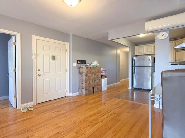71-24 163rd Street 5A, Fresh Meadows NY 11365