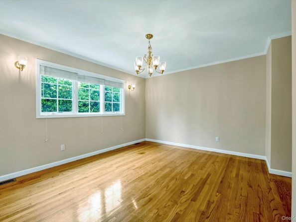 51 Highfield Avenue, Port Washington NY 11050