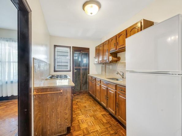 11467 202nd Street, Saint Albans NY 11412