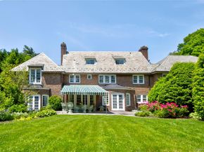 9 Meadow Spring Lane, Glen Cove NY 11542