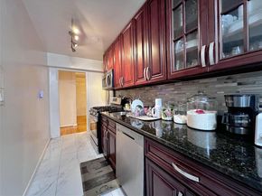 270 N Broadway 2HI, Yonkers NY 10701