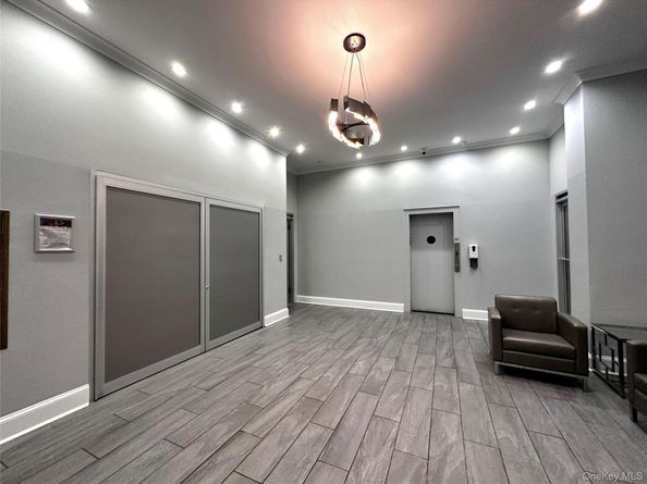 270 N Broadway 2HI, Yonkers NY 10701