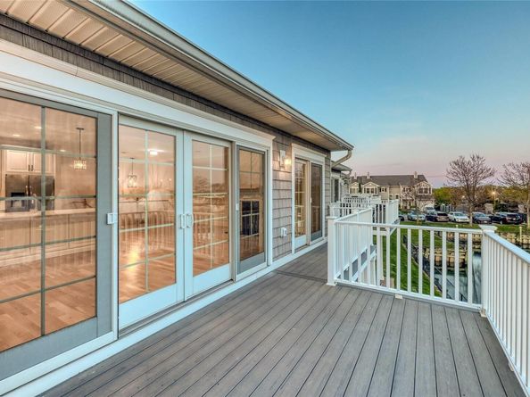 8 Ocean Watch Court, Freeport NY 11520