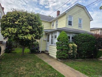 221 Lincoln Avenue
