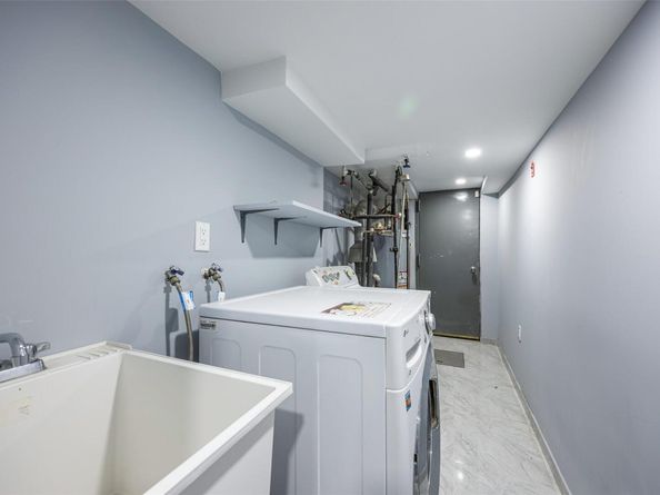 60-12 171 Street, Fresh Meadows NY 11365